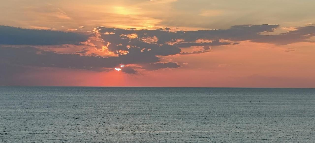 Bed and Breakfast Sunset Bay Torre Suda Exterior foto