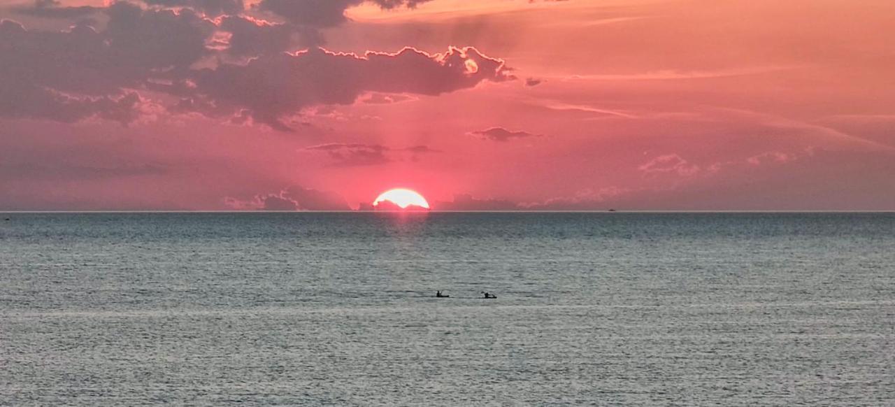 Bed and Breakfast Sunset Bay Torre Suda Exterior foto